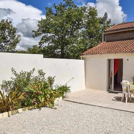 2 Bedroom Lovely Home In St Avaugourd Des Lande Saint-Avaugourd-des-Landes Exteriér fotografie